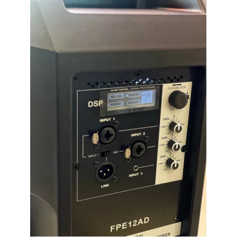 Επαγγελματικό ηχείο με ισχύ 1400W Peak, κατάλληλο για εκδηλώσεις σε υπαίθριους χώρους έως 1500τμ